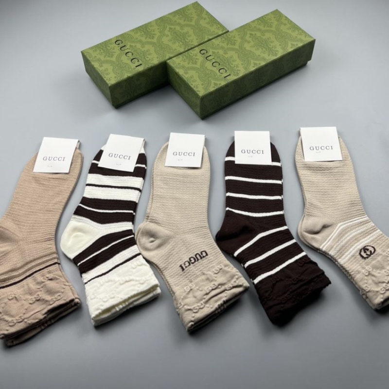 G*u*i socks